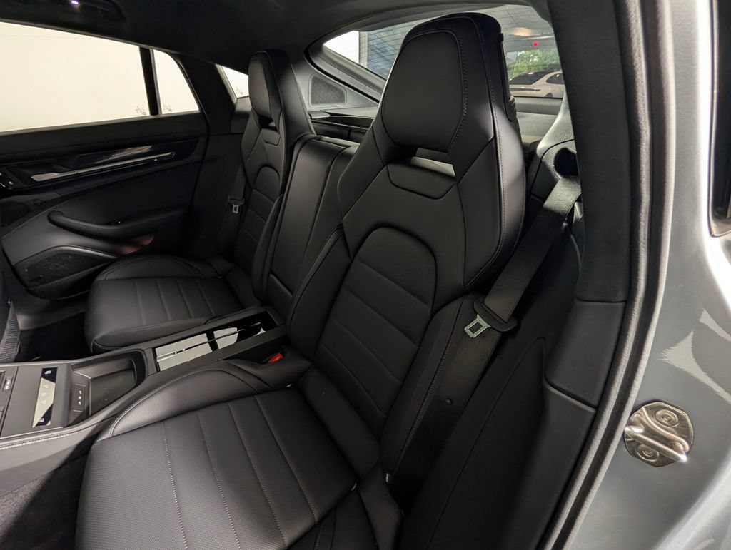 Certified 2026 Porsche Panamera GTS AWD/4WD image 24