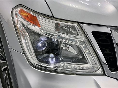 Used 2018 Nissan Armada SL w/ Premium Package image 39