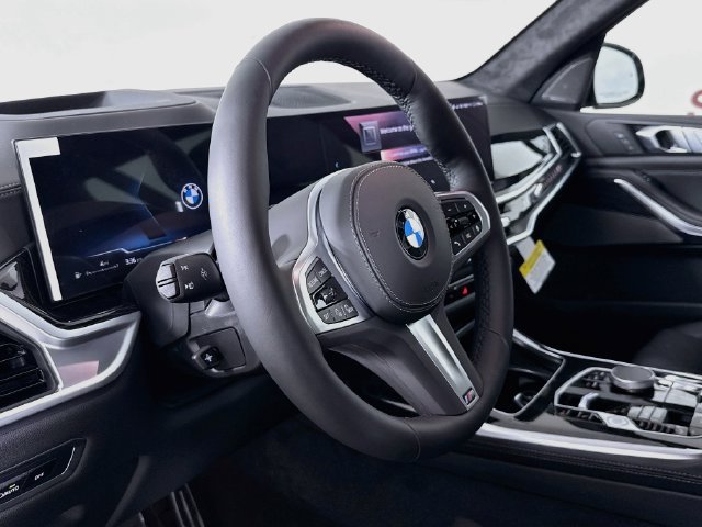 Used 2027 BMW X7 xDrive40i w/ M Sport Package AWD/4WD image 11