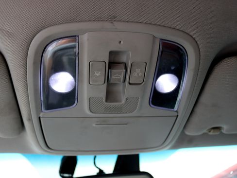 Used 2019 Kia Optima SX image 27