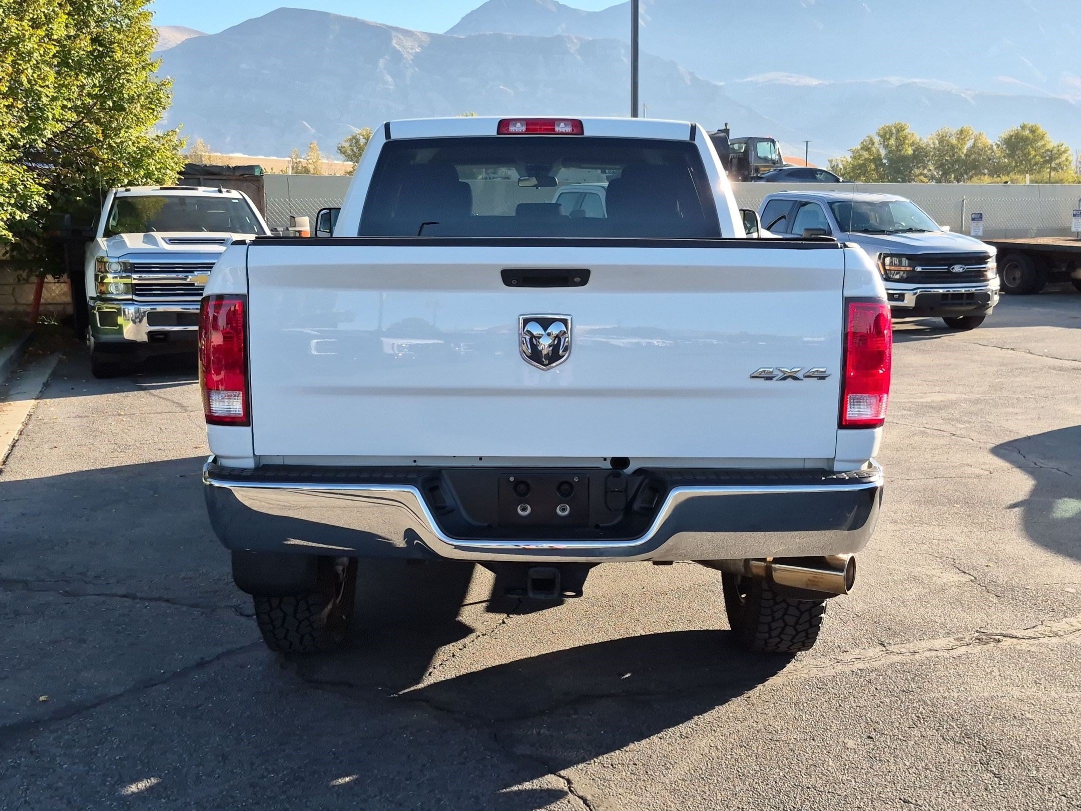 Used 2018 RAM 2500 Tradesman w/ Chrome Appearance Group AWD/4WD image 8