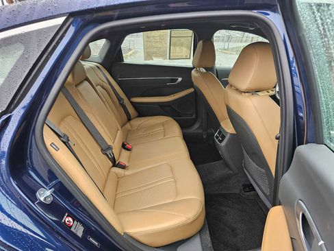 Used 2021 Hyundai Sonata Limited w/ Winter Weather Package image 12