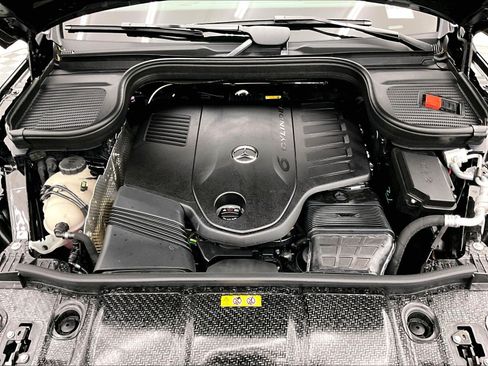 Used 2026 Mercedes-Benz GLE 450 4MATIC image 9