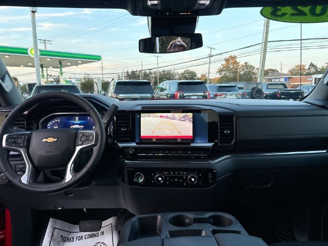 Used 2023 Chevrolet Silverado 1500 LT AWD/4WD image 20