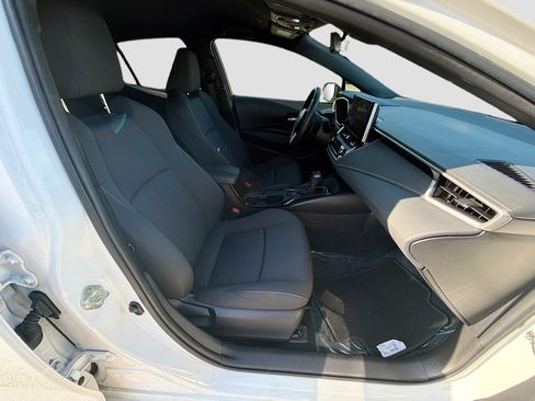 Used 2023 Toyota Corolla SE w/ SE Premium Package image 14