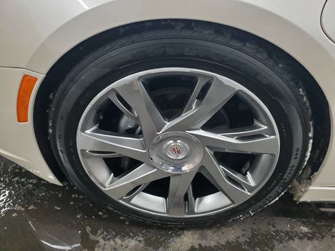 Used 2014 Cadillac ELR w/ Luxury Package image 18