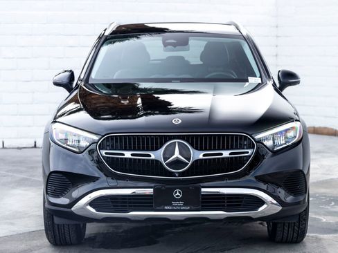 Used 2023 Mercedes-Benz GLC 300 4MATIC image 4
