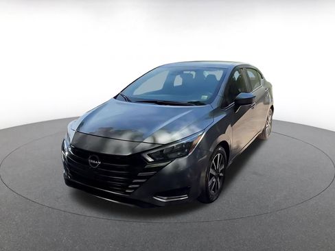 Used 2025 Nissan Versa SV FWD image 7