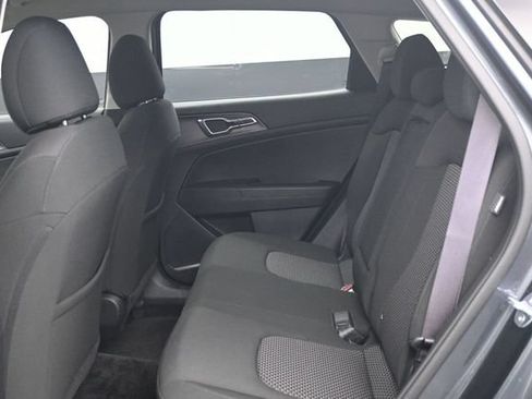 Used 2025 Kia Sportage LX AWD/4WD image 5