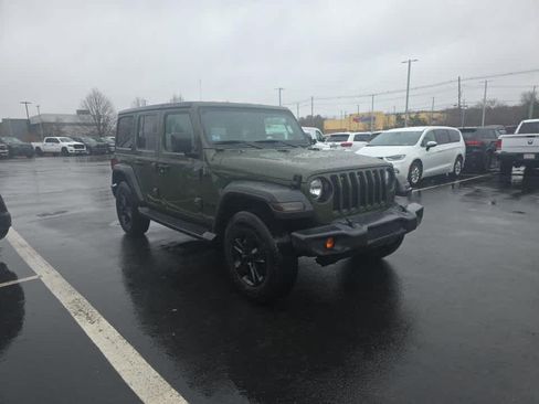 Used 2022 Jeep Wrangler Unlimited Sport image 2