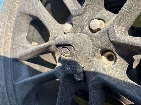 Used 2023 Jeep Wrangler Unlimited Sahara w/ Cold Weather Group image 4