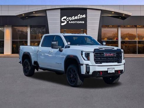 Used 2024 GMC Sierra 2500 AT4 w/ AT4 Premium Plus Package image 7