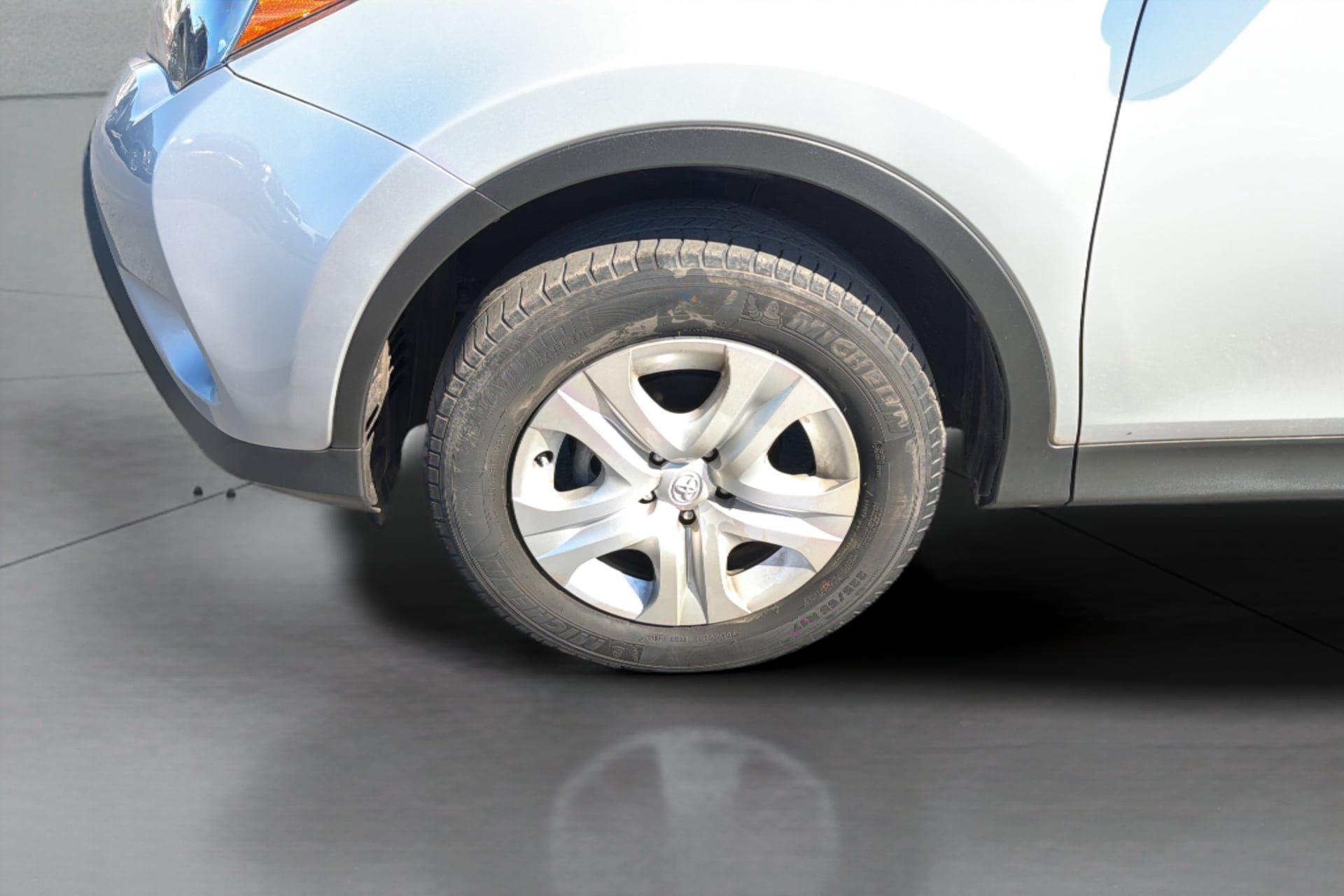 Used 2014 Toyota RAV4 LE FWD image 36