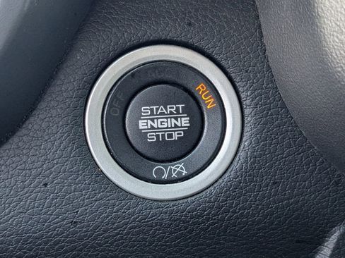 Used 2024 RAM 2500 Big Horn AWD/4WD image 29