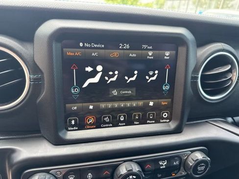 Used 2022 Jeep Wrangler Unlimited Rubicon 4xe w/ Cold Weather Group AWD/4WD image 27