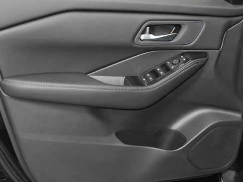 New 2026 Nissan Rogue SV w/ Cold Weather Package FWD image 3