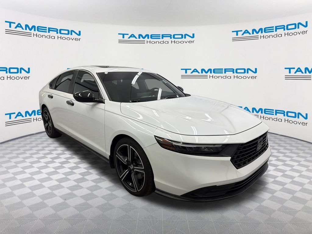 Used 2023 Honda Accord Sport image 7