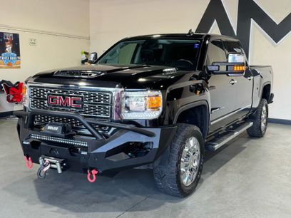 Used 2019 GMC Sierra 2500 Denali w/ Duramax Plus Package