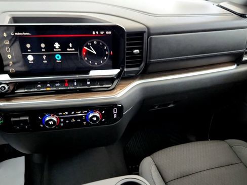 Used 2025 GMC Sierra 1500 Elevation AWD/4WD image 29