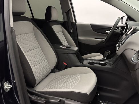 Used 2021 Chevrolet Equinox LS w/ LPO, Blackout Package image 32
