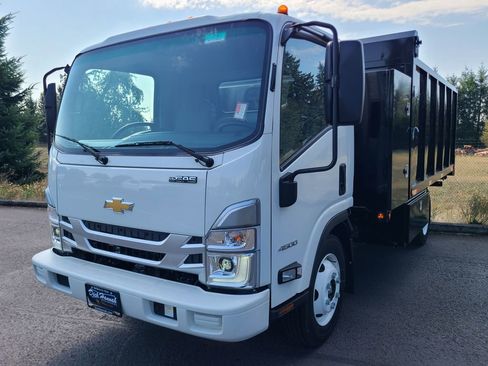 New 2024 Chevrolet Low Cab Forward image 2