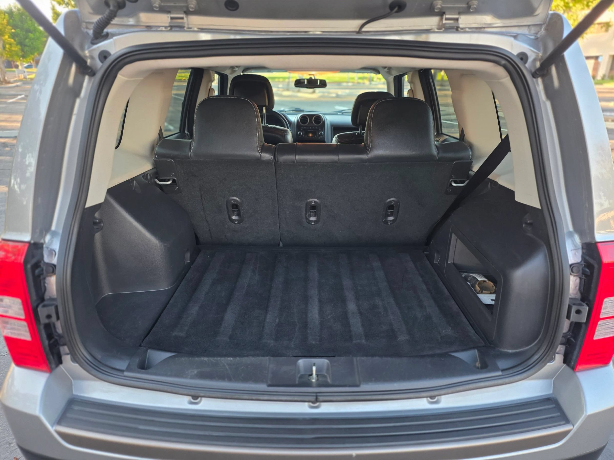 Used 2017 Jeep Patriot 75th Anniversary w/ Power Value Group FWD image 11