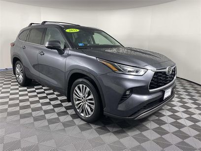 Used 2023 Toyota Highlander Platinum
