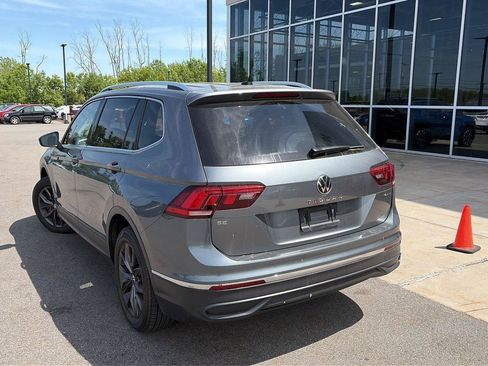 Used 2023 Volkswagen Tiguan SE AWD/4WD image 32