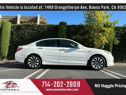 Used 2015 Honda Accord Touring image 6