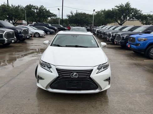 Used 2018 Lexus ES 350 w/ Luxury Package w/Wood Trim FWD image 2