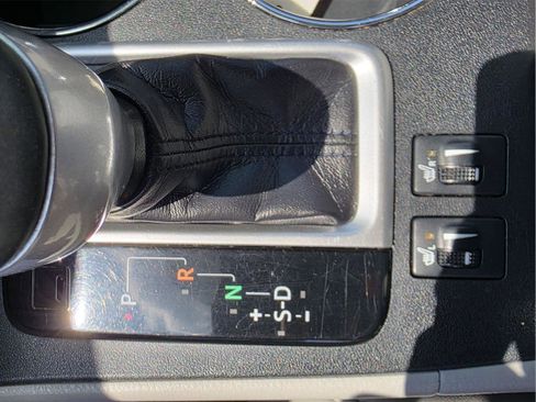 Used 2019 Toyota Highlander XLE image 22