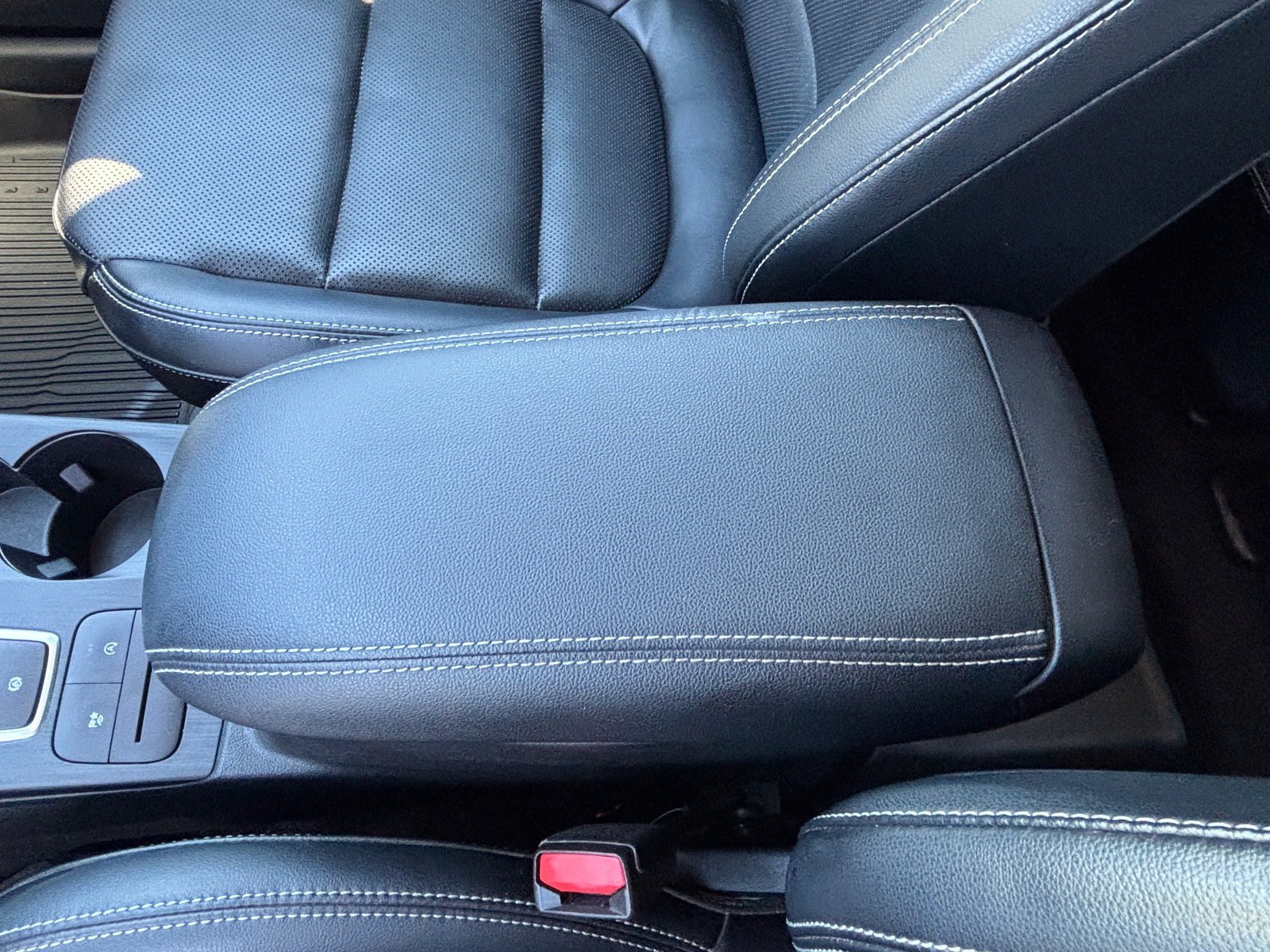 Used 2021 Ford Escape SEL AWD/4WD image 16