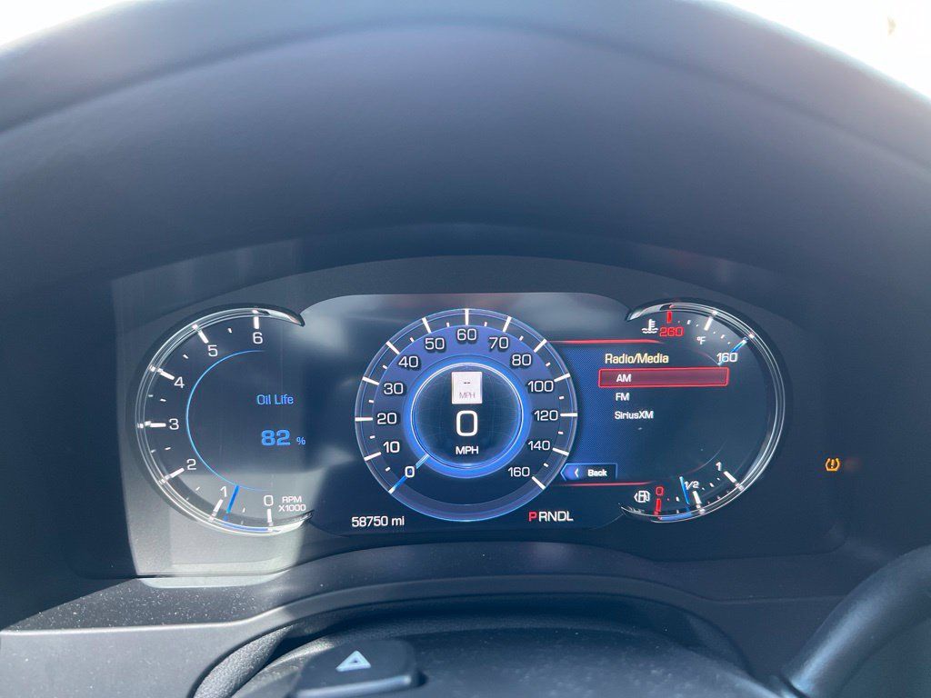 Used 2020 Cadillac Escalade Luxury RWD image 11