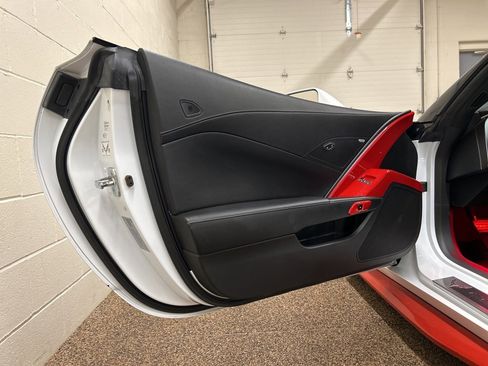 Used 2019 Chevrolet Corvette Stingray Coupe w/ 1LT image 9