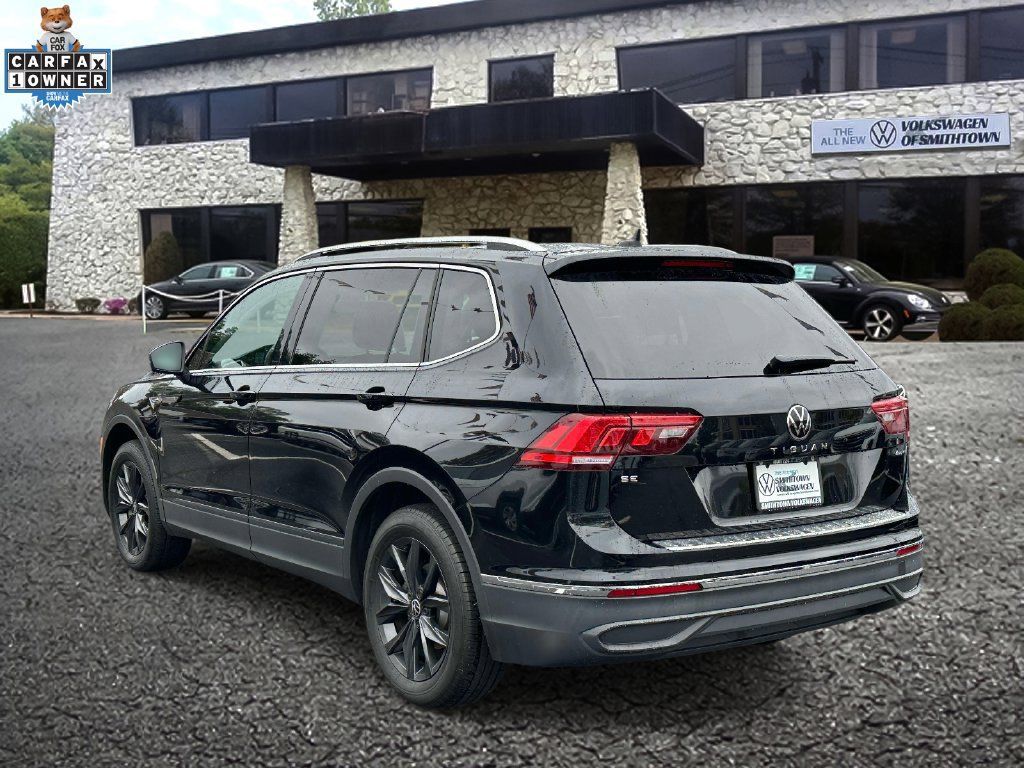 Used 2024 Volkswagen Tiguan SE AWD/4WD image 5