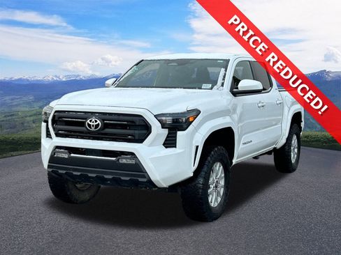 Certified 2025 Toyota Tacoma SR5 image 1