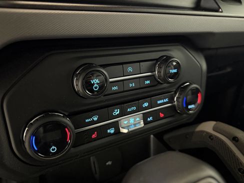 Used 2023 Ford Bronco Big Bend image 30