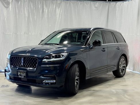 Used 2022 Lincoln Aviator Grand Touring w/ Equipment Group 301A image 3