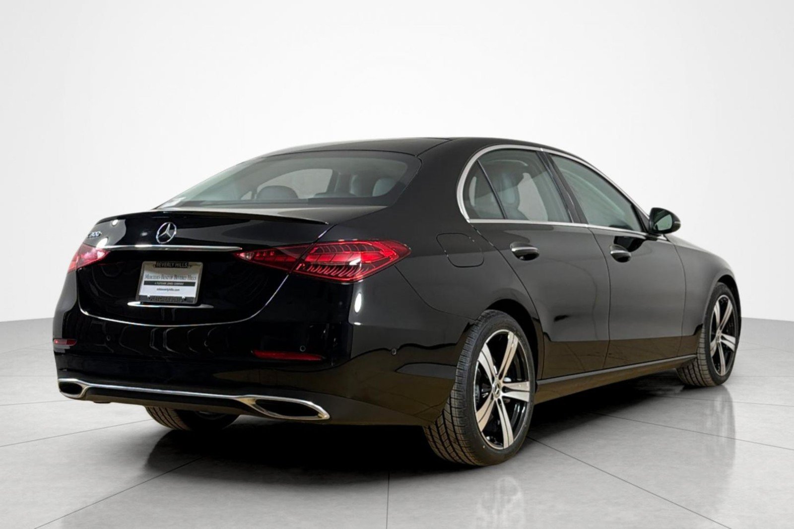 Used 2024 Mercedes-Benz C 300 Sedan image 5