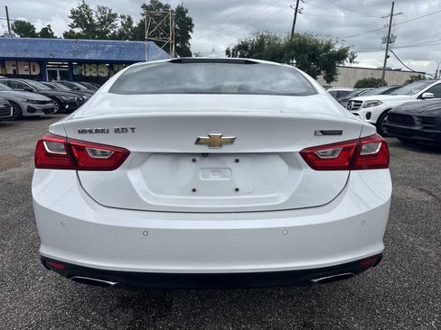 Used 2016 Chevrolet Malibu Premier w/ Driver Confidence Package FWD image 7