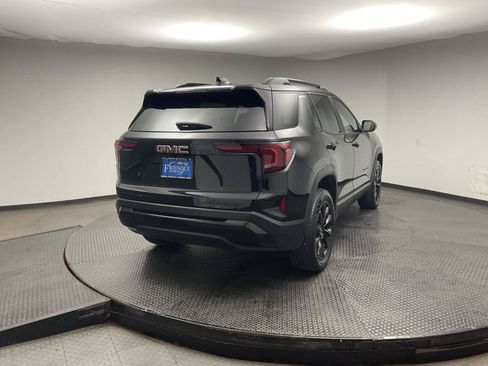 Used 2025 GMC Terrain Elevation w/ Elevation Premium Package AWD/4WD image 7