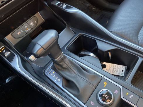 Used 2024 Kia Sorento S image 22