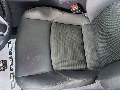 Used 2021 Toyota RAV4 SE w/ Weather & Moonroof Package image 20