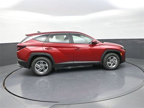 New 2026 Hyundai Tucson SE image 9
