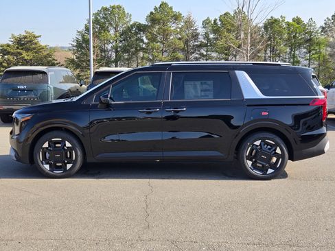 New 2026 Kia Carnival EX image 4