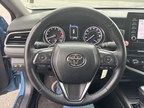 Used 2024 Toyota Camry SE w/ Cold Weather Package FWD image 21