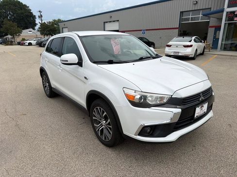 Used 2017 Mitsubishi Outlander Sport ES FWD image 2