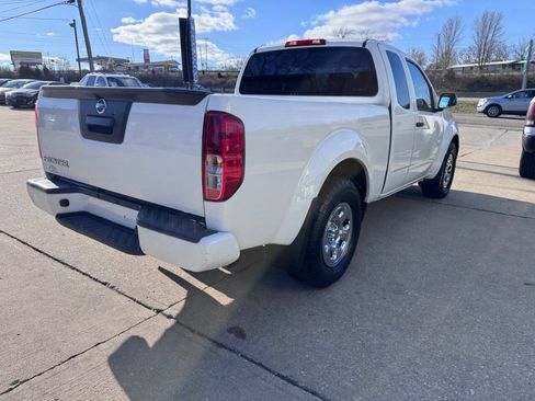Used 2021 Nissan Frontier S RWD image 9