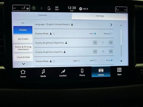 Used 2023 Chrysler Pacifica Touring-L image 30