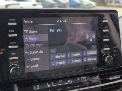 Used 2024 Toyota Sienna LE image 18